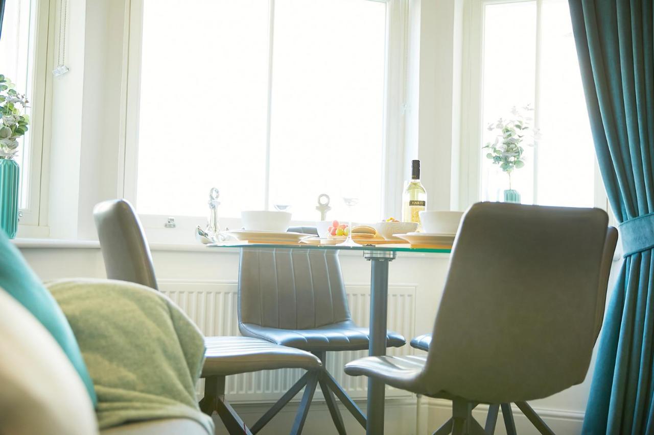 Sea View Serenity Breath Taking Sea View Sleeps 4 Scarborough Esterno foto
