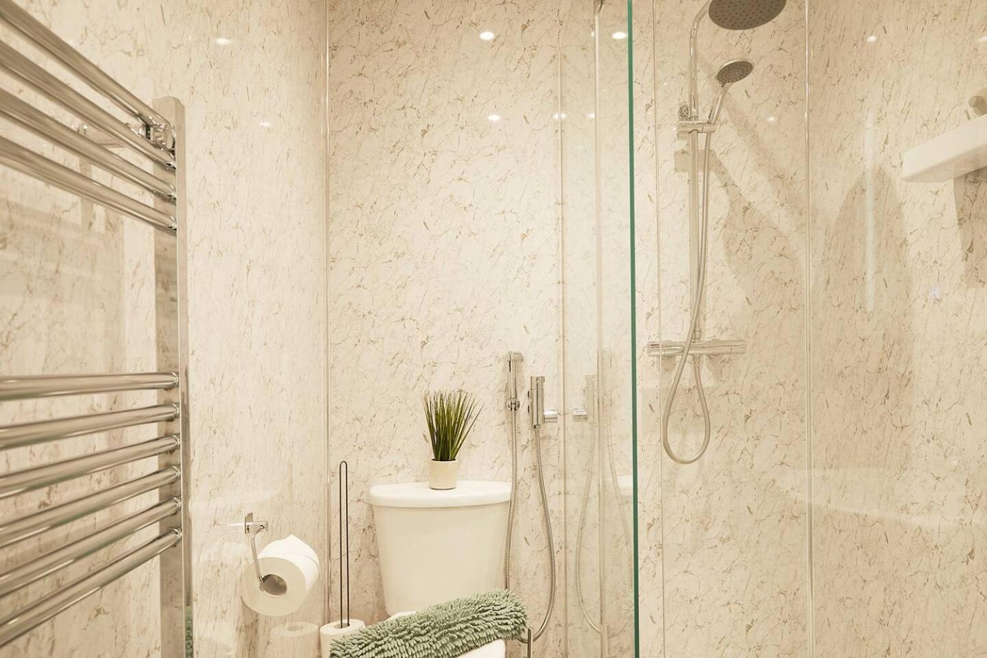 Sea View Serenity Breath Taking Sea View Sleeps 4 Scarborough Esterno foto