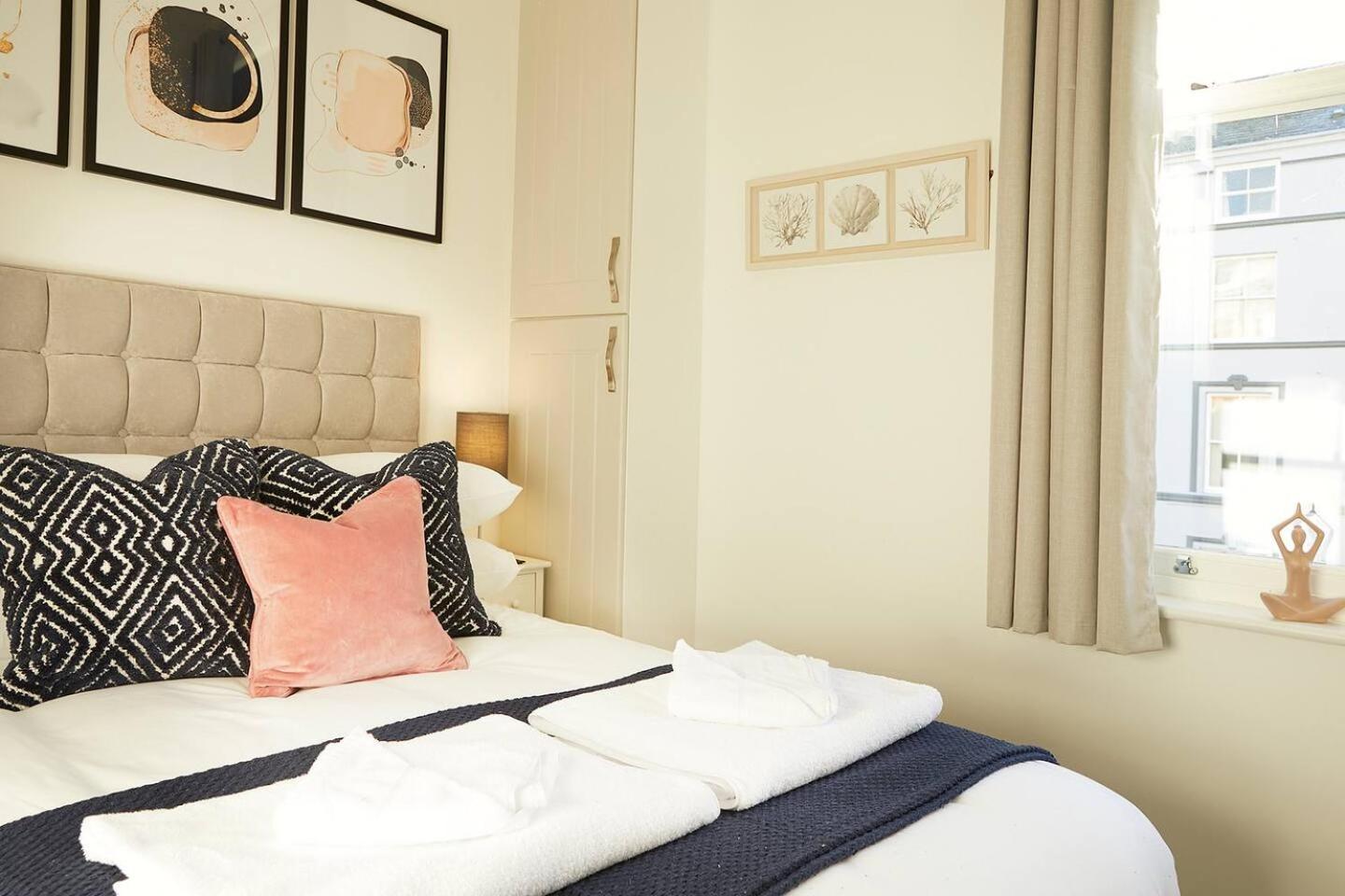 Sea View Serenity Breath Taking Sea View Sleeps 4 Scarborough Esterno foto